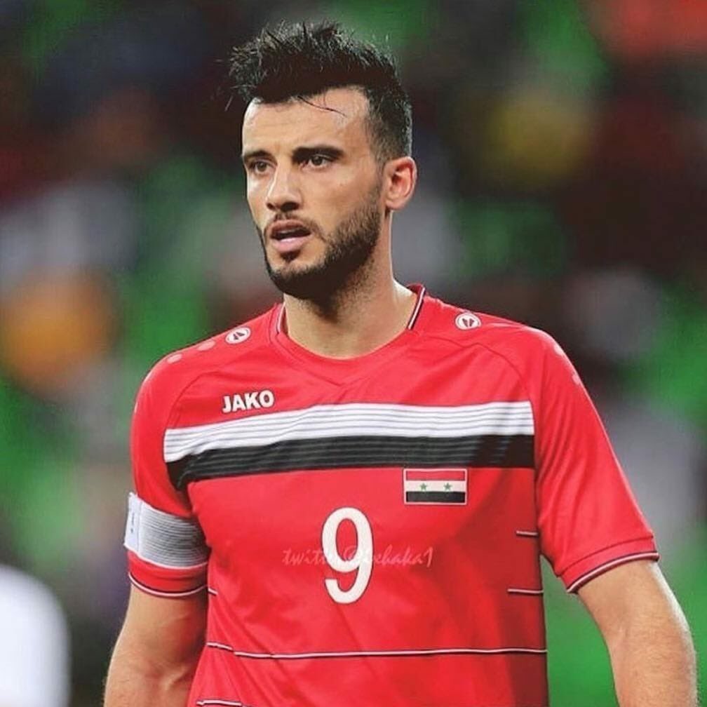 السوري عمر السومة يعود إلى جدة.. ويوجه رسالة لجمهور الأهلي (فيديو)