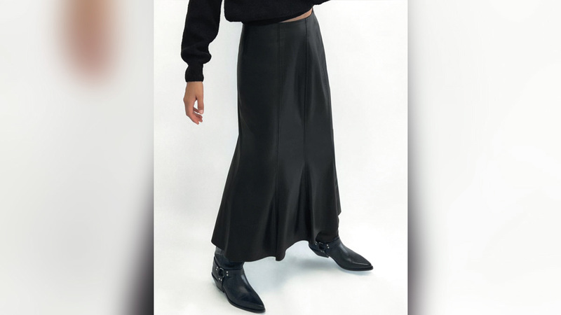 التنورة الجلد «الماكسي» لإطلالة نجمات الروك