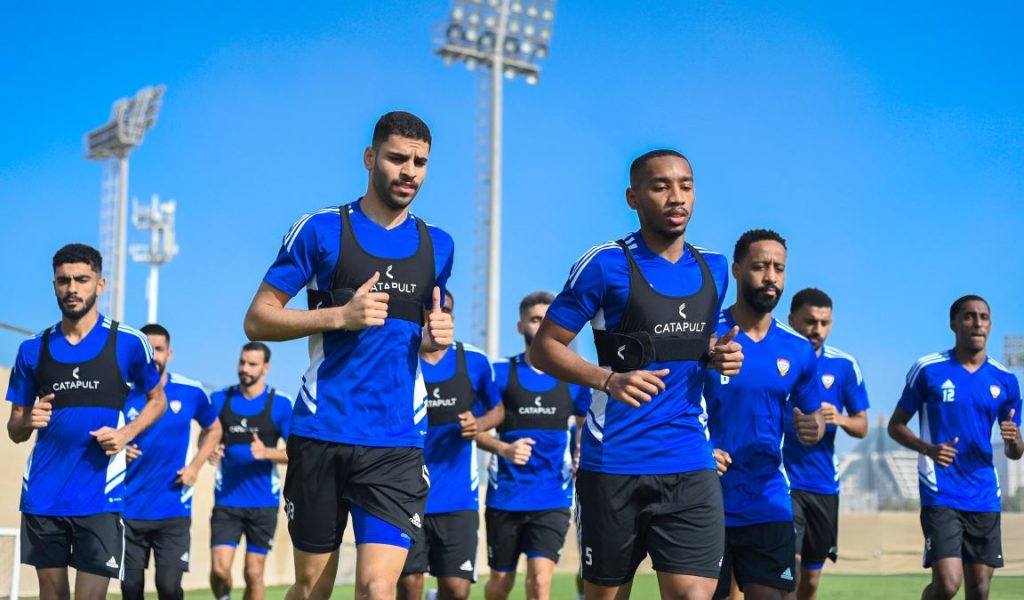 المنتخب يؤدي تدريباً صباحياً قبل السفر إلى المنامة.. واستبعاد الزعابي للإصابة