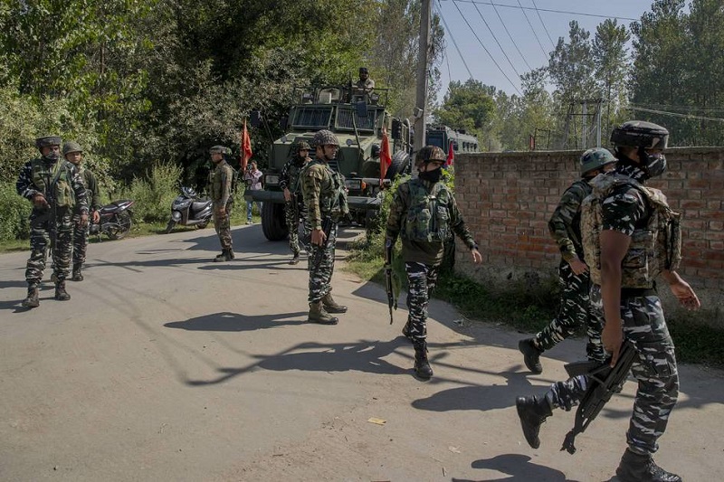 مقتل 5 جنود هنود في مواجهات في كشمير