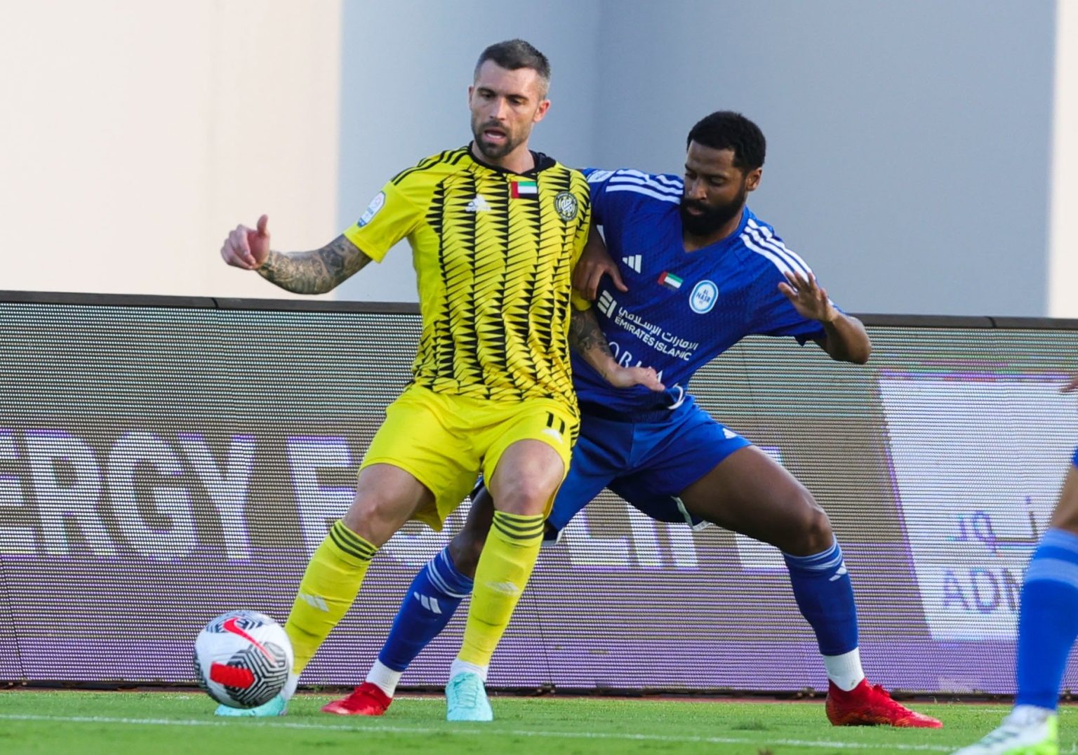 التعادل السلبي يسيطر على مواجهة اتحاد كلباء والنصر