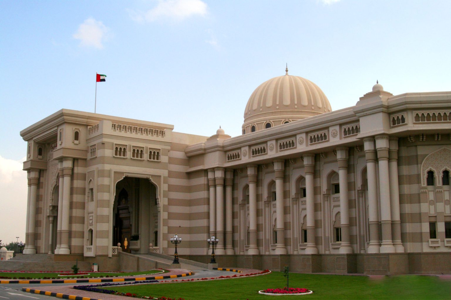 اعتماد القائمة النهائية للفائزين بعضوية “استشاري الشارقة”