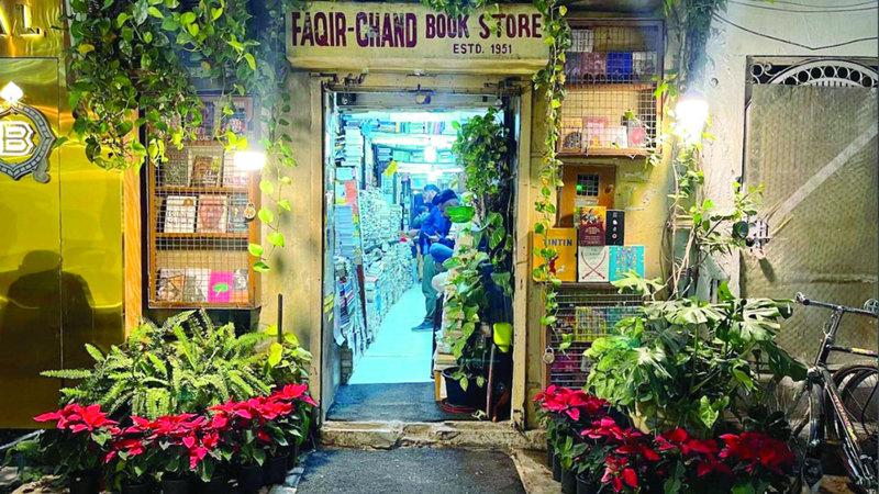 أقدم مكتبة لبيع الكتب في دلهي تحافظ على سحر شخصيتها العريقة