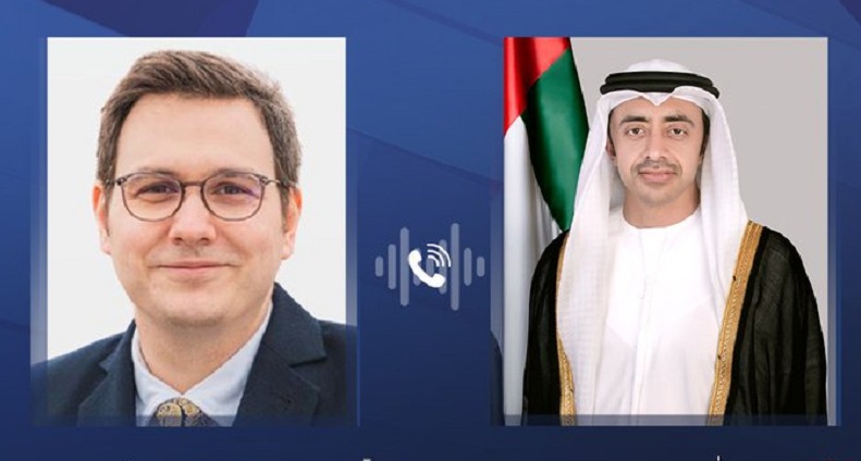 عبدالله بن زايد يعزي هاتفياً وزير خارجية التشيك في ضحايا حادث إطلاق النار