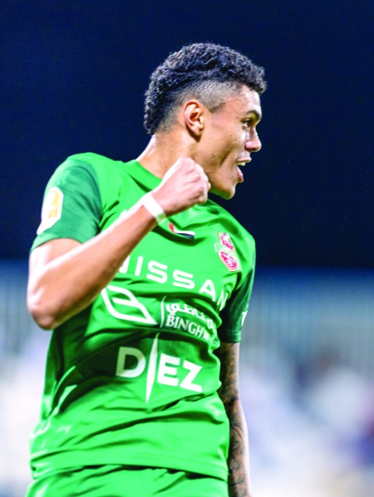 شباب الأهلي يهدّد صدارة الوصل