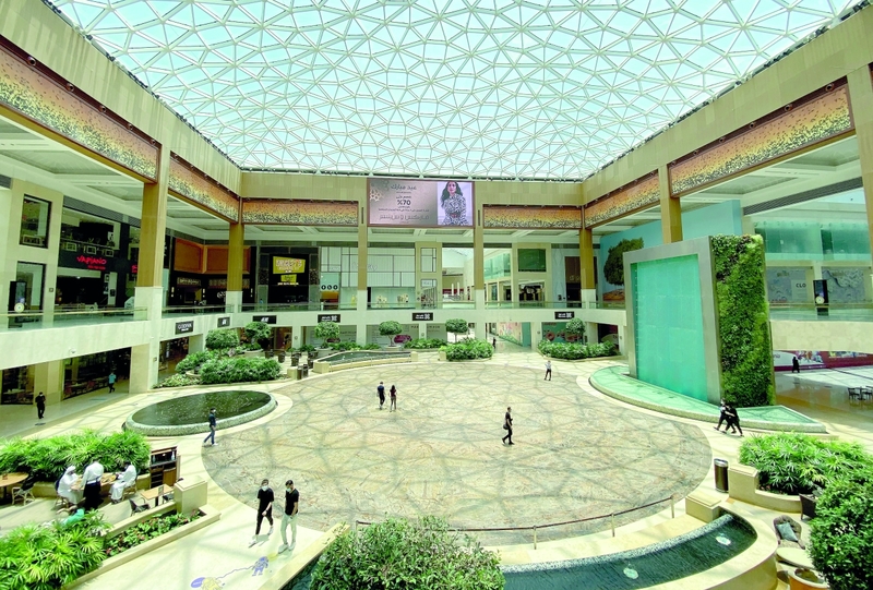 مستأجرو محال يطالبون بخفض الإيجارات لمنافسة «المتاجر الإلكترونية»