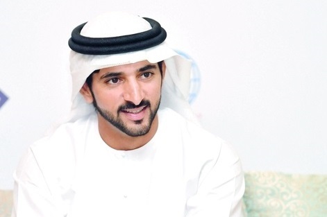 حمدان بن محمد يعتمد صرف مكافأة أداء للموظفين المدنيين في حكومة دبي بـ 152 مليون درهم
