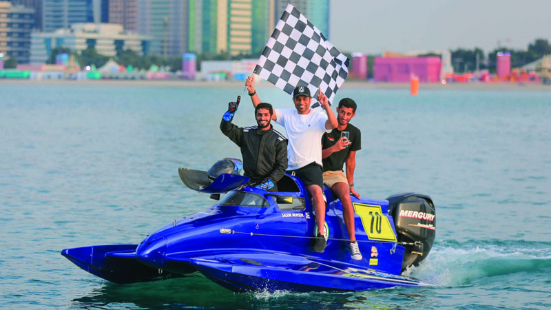 اليافعي بطل زوارق الفورمولا4 في أبوظبي