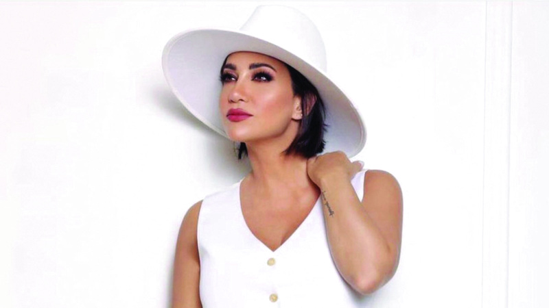 ديانا حداد و«دي جي» بليس في القرية العالمية