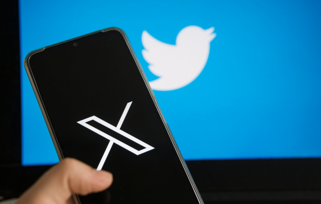 إكس تمضي قدمًا في التحول إلى التطبيق الشامل