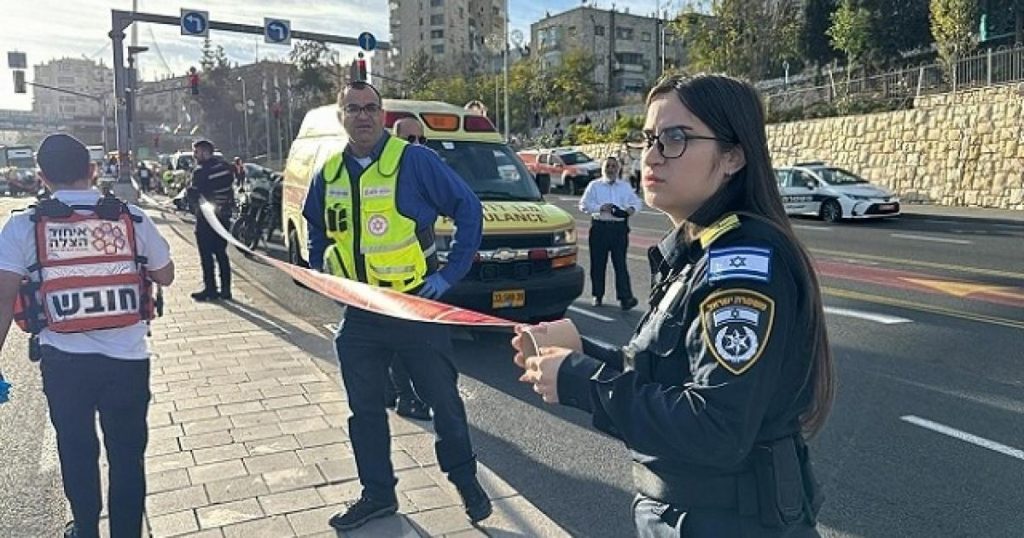 حماس تتبنى منفذي عملية القدس التي أسفر عن مقتل 3 إسرائيليين