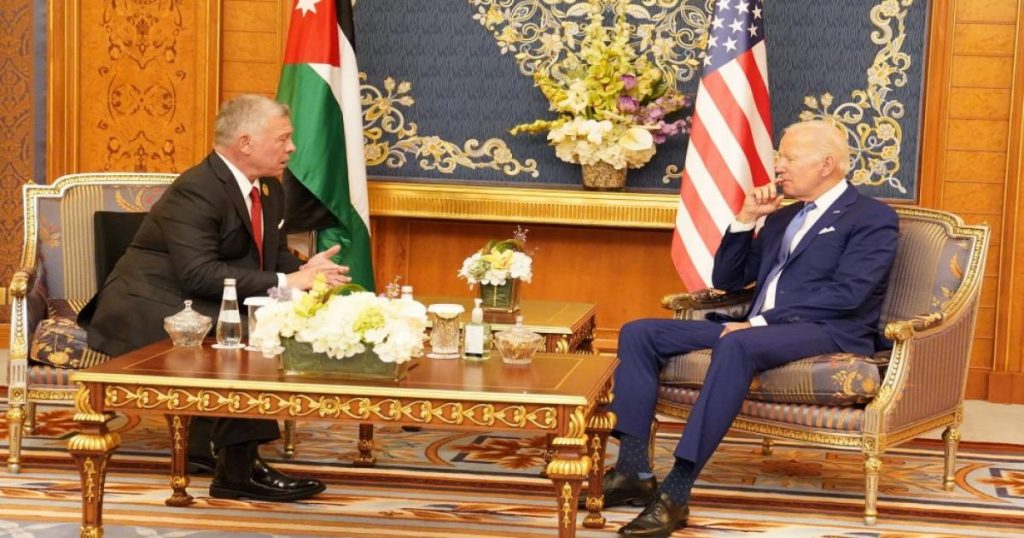 ملك الأردن يدعو لوقف فوري لإطلاق النار في غزة وحماية المدنيين