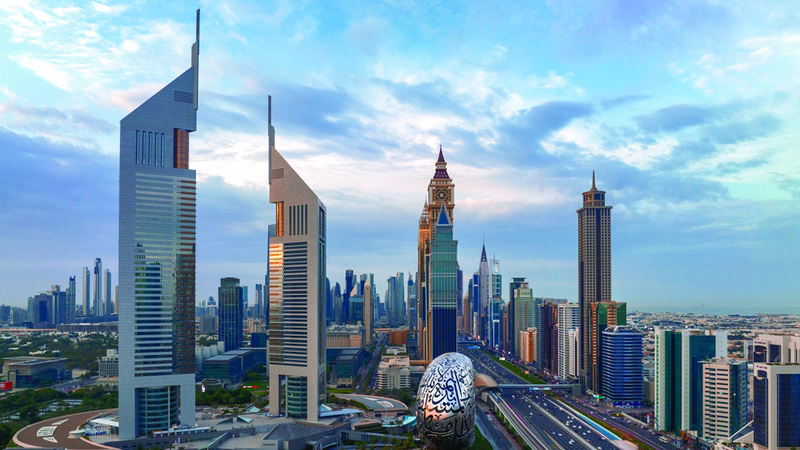 السياحة والطيران والتجزئة في الإمارات.. نشاط استثنائي وزخم في 2024