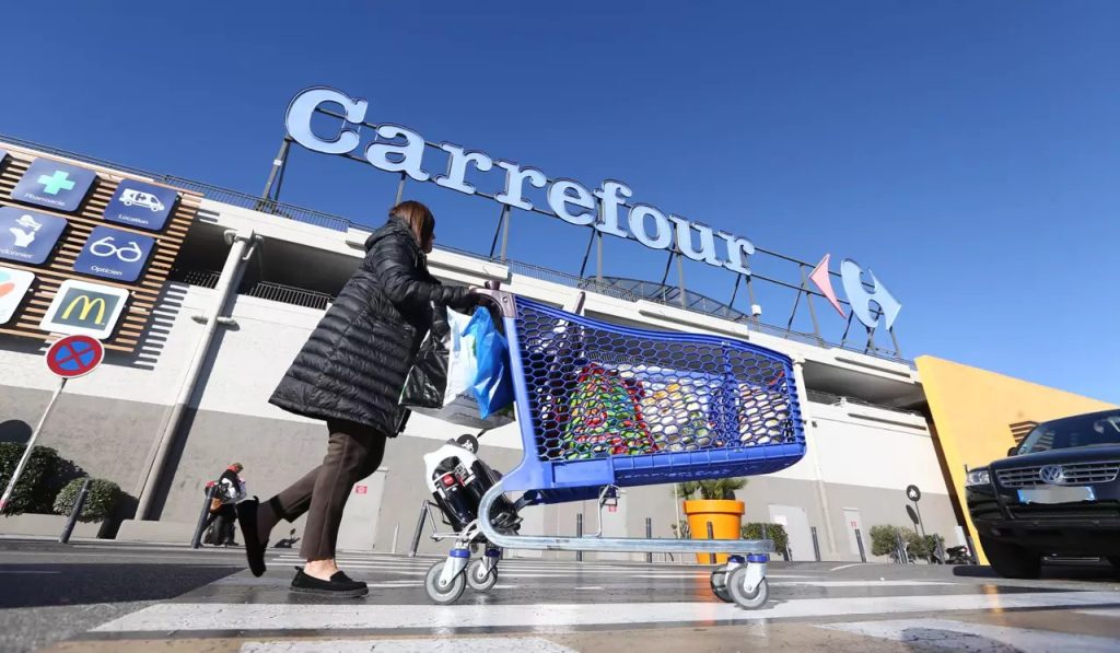 “كارفور فرنسا” تحظر بيع منتجات “بيبسيكو” بسبب ارتفاع أسعارها