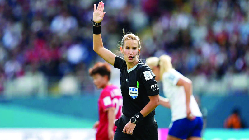 كربوبي: لا فرق بين مباريات السيدات والرجال في التحكيم