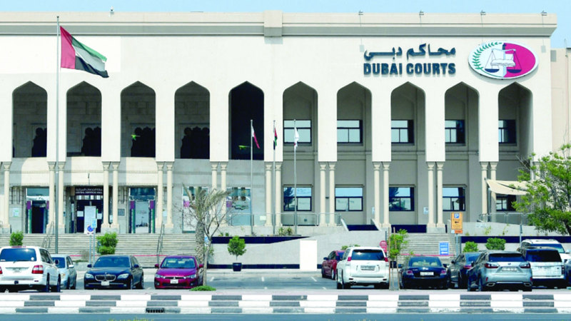 رجل يتهم شريكه باختلاس 6 ملايين درهم