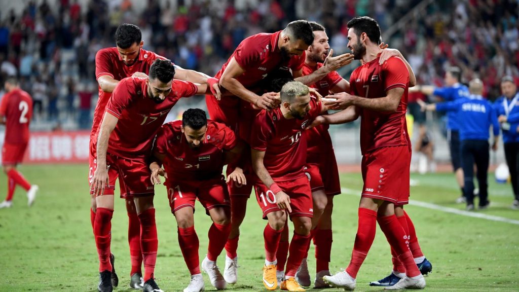 “نسور قاسيون” يراهن على حنكة كوبر أمام أوزبكستان