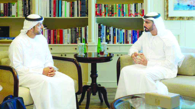 وزير الثقافة: الإمارات باتت نموذجاً يحتذى به عربياً وعالمياً في تمكين الشباب