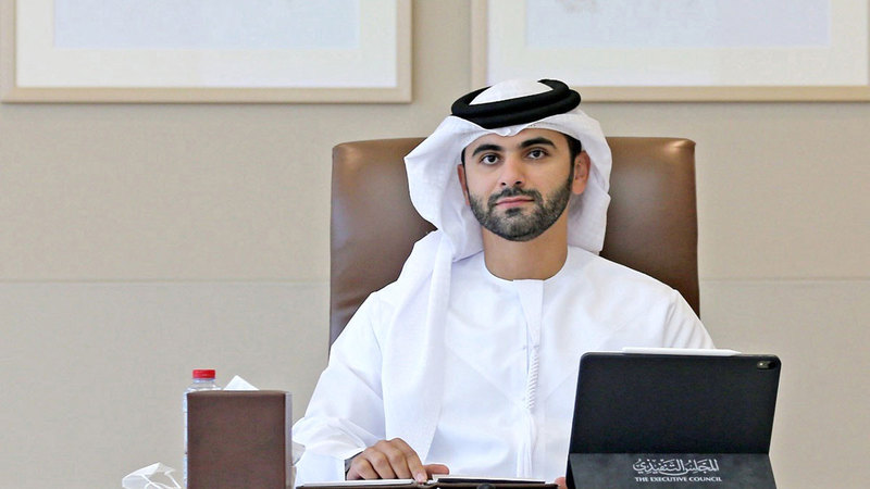 منصور بن محمد يرحّب بالمشاركين في مؤتمر دبي الرياضي الدولي وحفل “دبي جلوب سوكر”