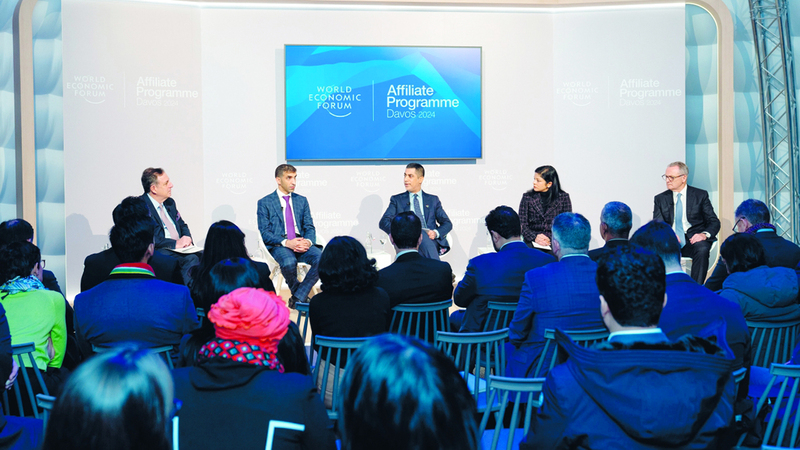 الإمارات تطلق في «دافوس» إطار «إيكومارك»