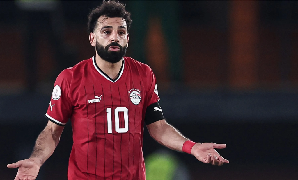 مدرب سابق يدافع عن محمد صلاح ويبرر هبوط مستواه مع منتخب مصر