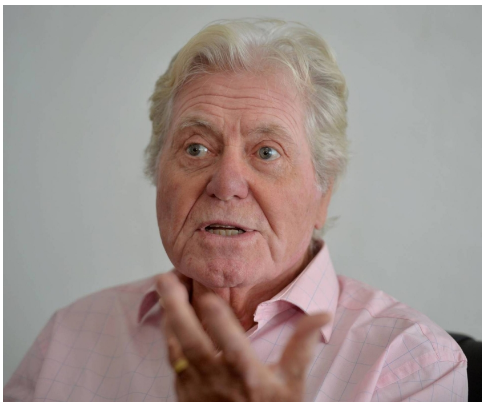 بعد انتشار خبر زواجه للمرة السابعة وهو في عمر الـ80.. حسين فهمي يكشف الحقيقة