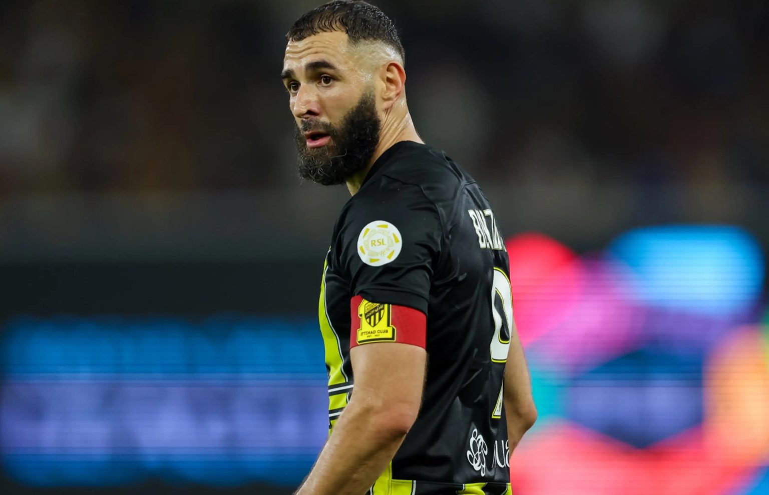 كواليس عودة كريم بنزيما إلى الاتحاد السعودي بعد غياب 17 يوماً