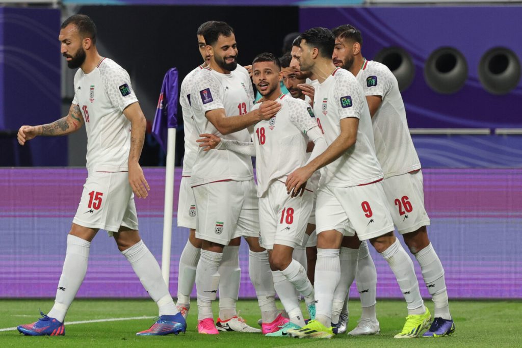 نجم اتحاد كلباء يقود إيران إلى ثمن نهائي كأس آسيا