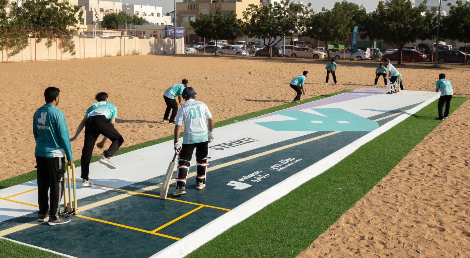 بلدية دبي تنجز مشروع تجميل ملاعب الكريكيت وكرة السلة في هور العنز
