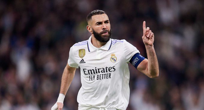 شقيق كريم بنزيما يعلق على أنباء مطالبة أنشيلوتي بعودته لريال مدريد ورد بيريز