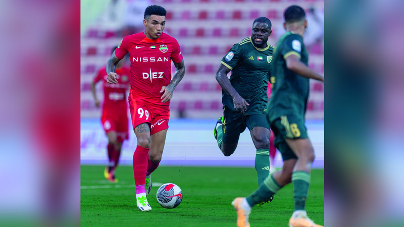 صحيفة: شباب الأهلي يوافق على رحيل إيغور