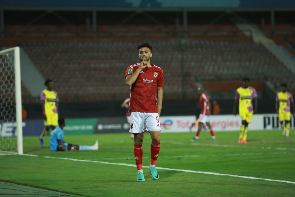 اللاعب سدد مقابل مادي لموافقة “الأحمر”.. الأهلي يفسخ عقد صلاح محسن