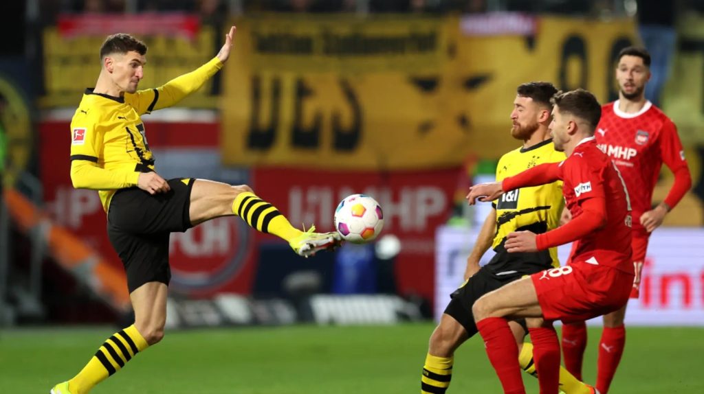 هايدنهايم يعرقل بروسيا دورتموند