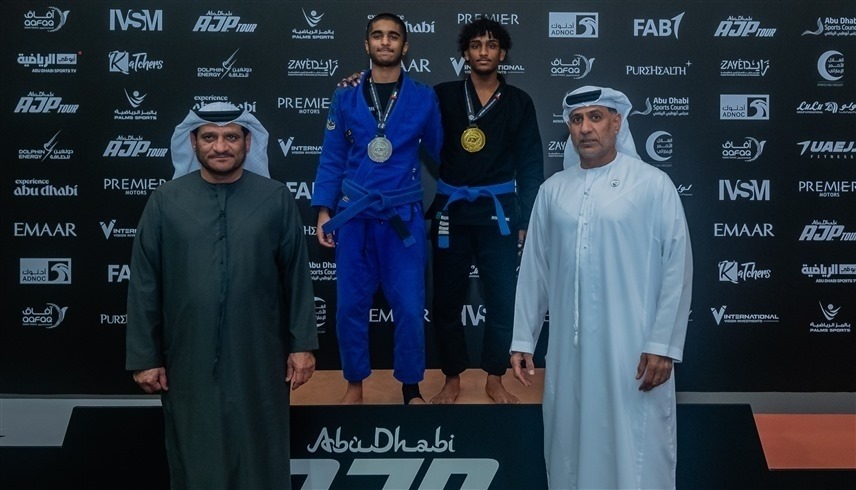 أكاديمية كوماندو جروب تحلق بالصدارة في ثاني أيام بطولة الإمارات لمحترفي الجو جيتسو