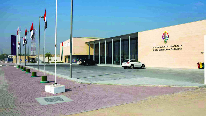 «دبي للثقافة» تطوّر مهارات الناشئة في «الخط العربي»