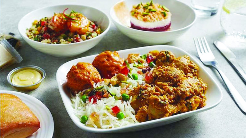 77 مليون وجبة سنوياً على رحلات «طيران الإمارات»