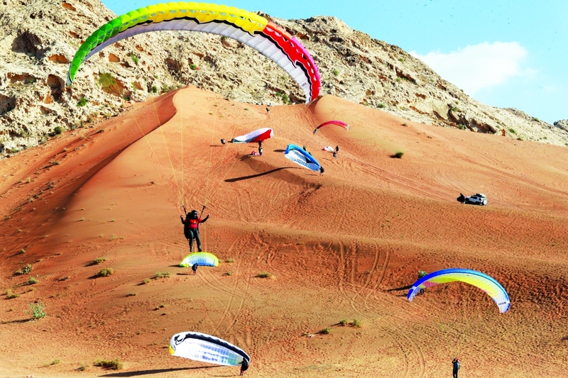 النسخة الخامسة لبطولة الطيران الشراعي تنطلق اليوم بمشاركة 40 متسابقا