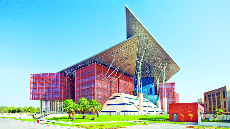 طالب يدفع 23.5 ألف درهم في شهادة «إمسات» مزورة