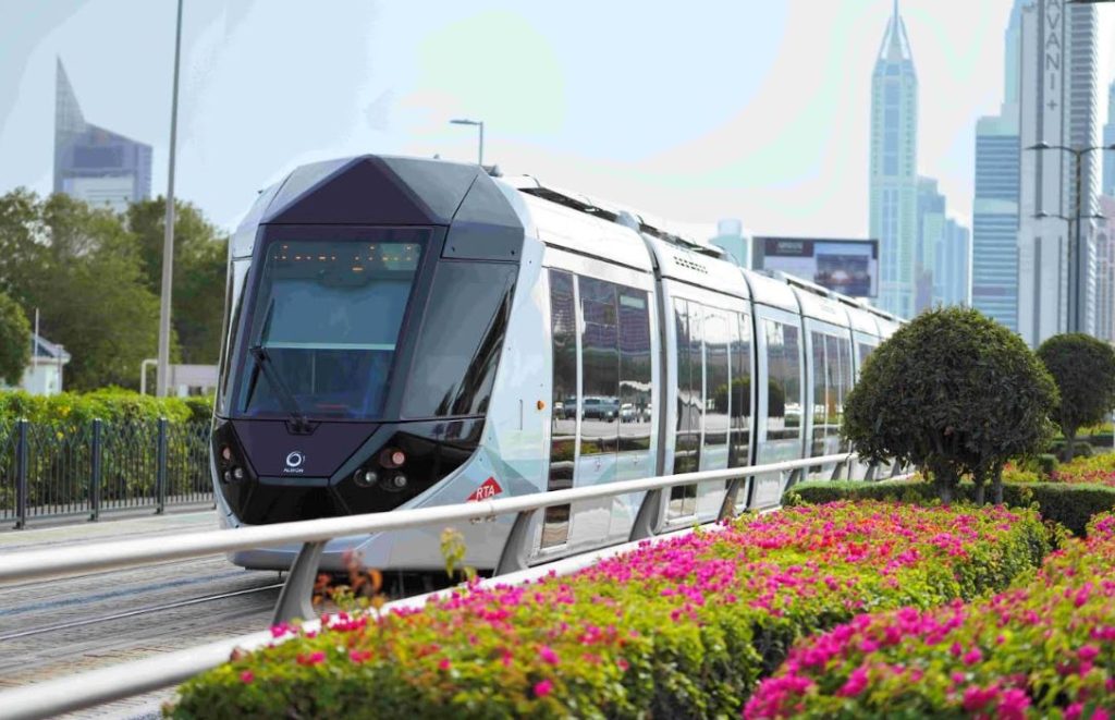 702 مليون راكب إجمالي مستخدمي وسائل النقل الجماعي والمشترك والأجرة في دبي العام الماضي