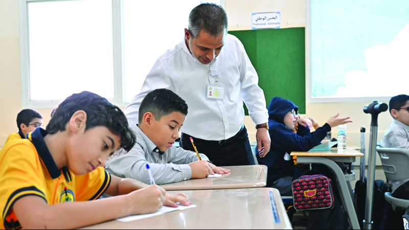 مدارس تستثمر «الدراسة عن بُعد» لإتاحة إجازة إضافية للطلاب