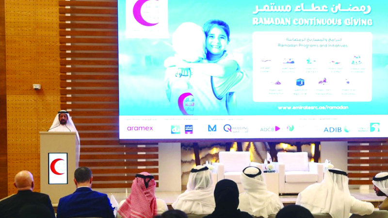 «الهلال الأحمر الإماراتي» تُخصّص 300 ألف وجبة إفطار صائم للأشقاء في غزة