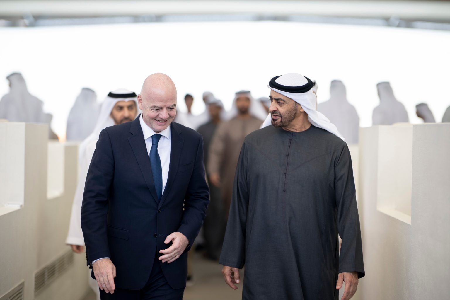 محمد بن زايد: للمنافسات الرياضية دور مهم في تحقيق التقارب بين شباب العالم