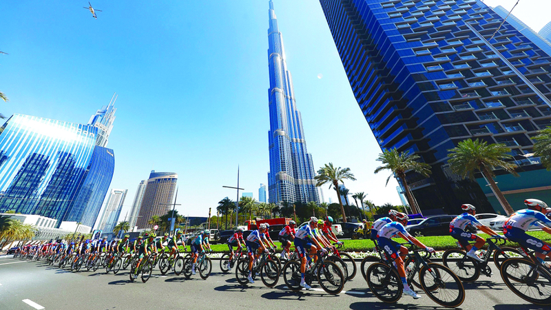 «مرحلة دبي» من نصيب البلجيكي ميرلير في طواف الإمارات