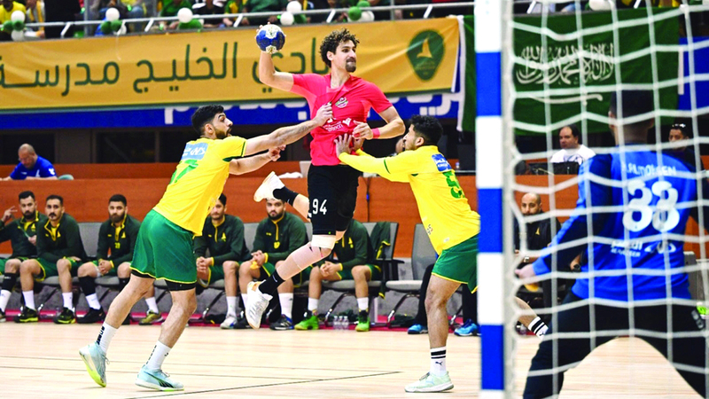 شباب الأهلي يخسر «السوبر الإماراتي – السعودي» لمصلحة الخليج
