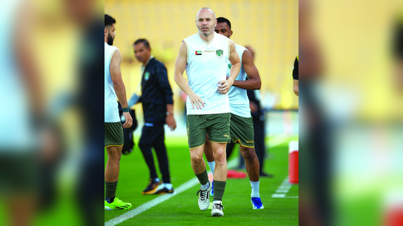 صحيفة إسبانية تهتم بمباراة الوصل والإمارات بسبب إنييستا وألكاسير