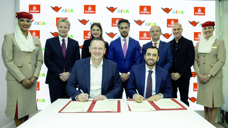 «طيران الإمارات» تجدد شراكتها مع «أيدا كروز»
