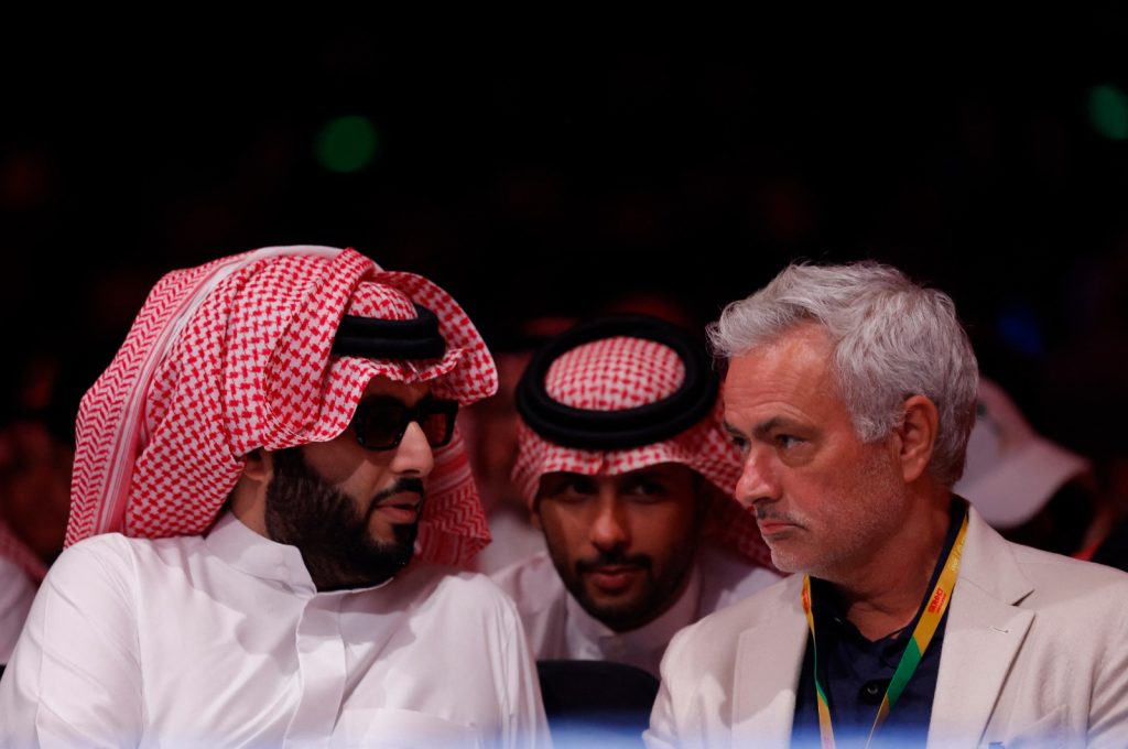 لم يستحق الخسارة.. مورينيو يعلق على فوز الأهلي في نهائي كأس مصر