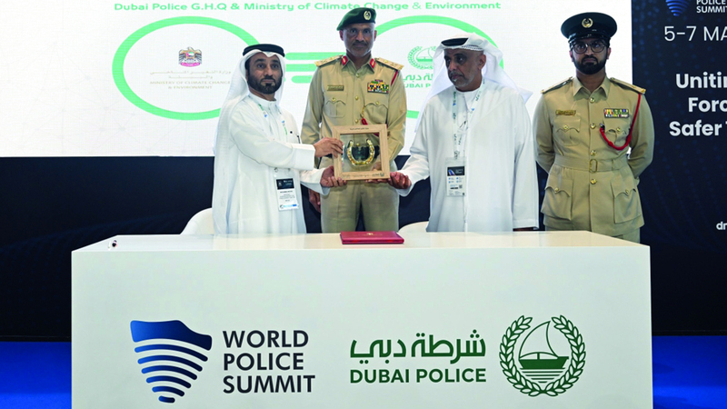 32 مذكرة دولية ومحلية وقّعتها شرطة دبي في «القمة الشرطية»