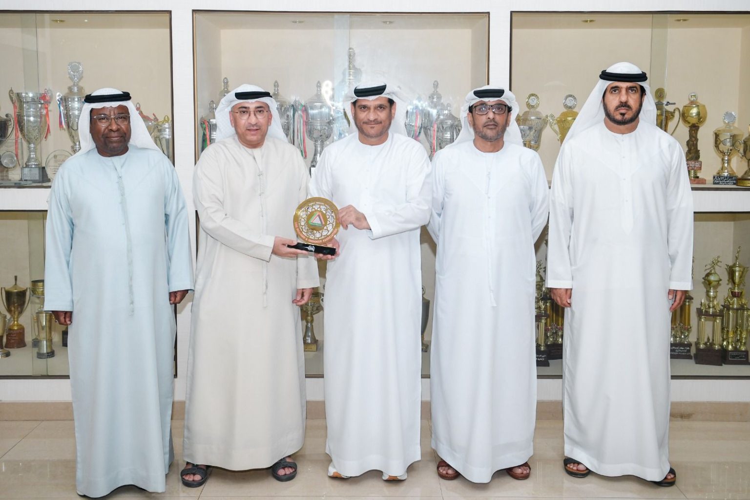 إقامة مركز للبلياردو والسنوكر بنادي الإمارات