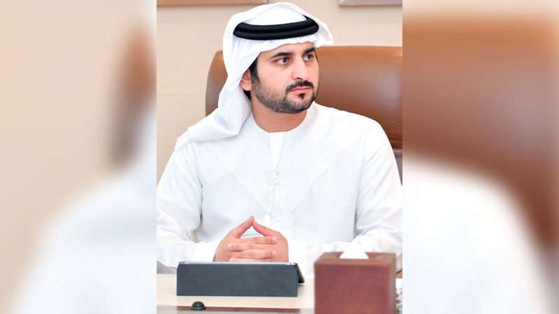 مكتوم بن محمد: عيسى بوحميد أحد المخلصين المساهمين في نهضة دبي
